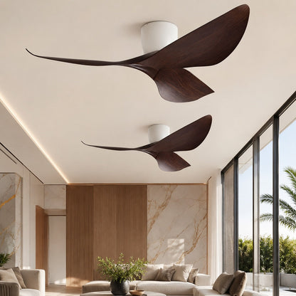 Geformter Deckenventilator mit Flügeln