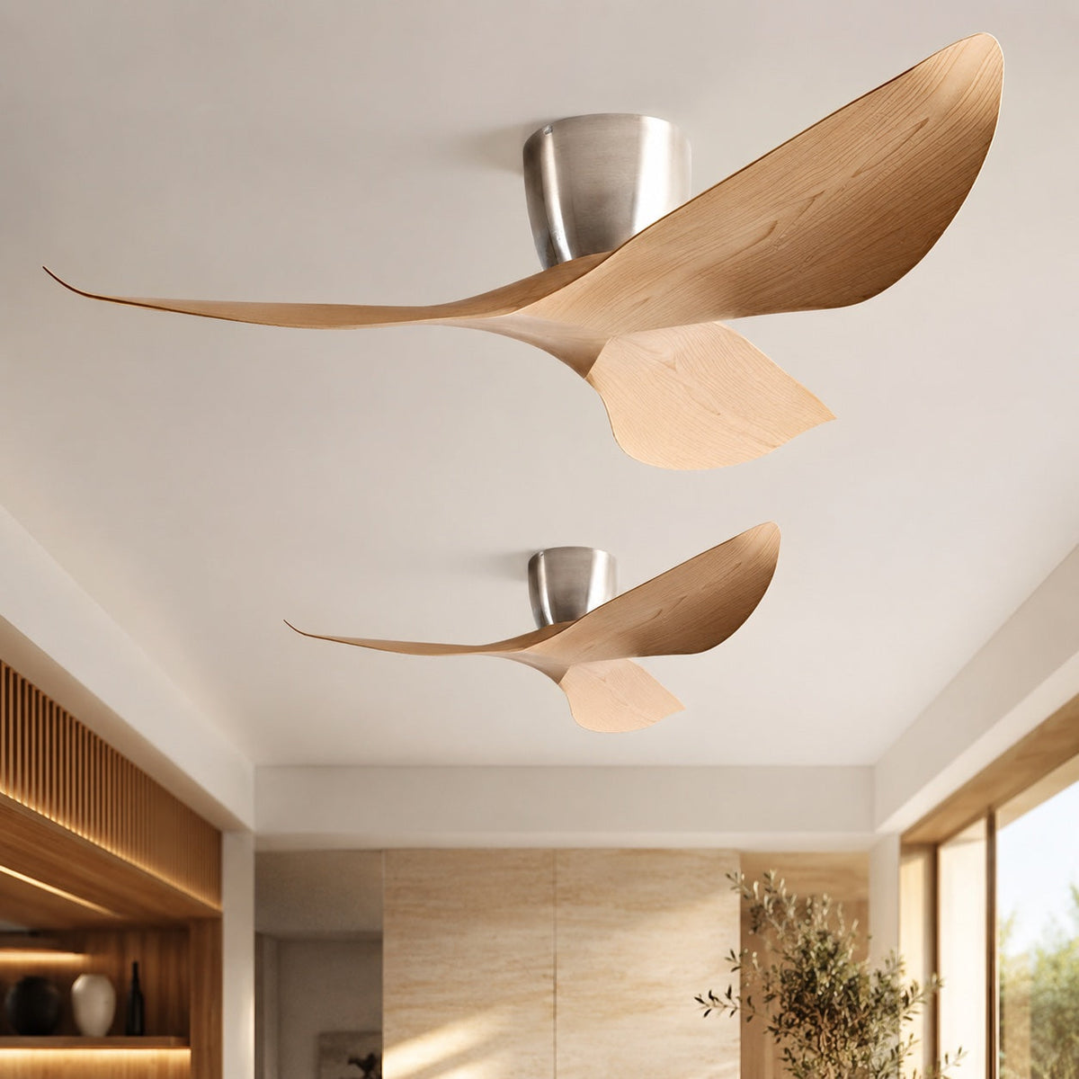 Geformter Deckenventilator mit Flügeln