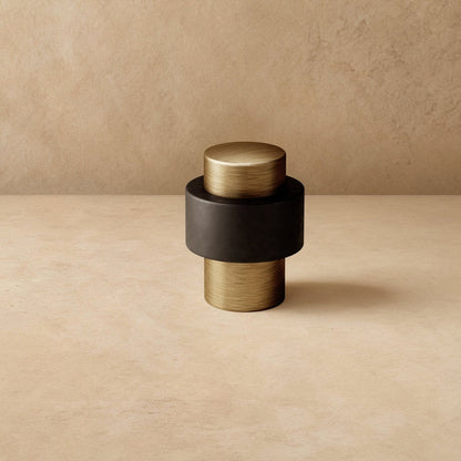 Nelvora minimalistischer Türstopper aus Messing für den Boden