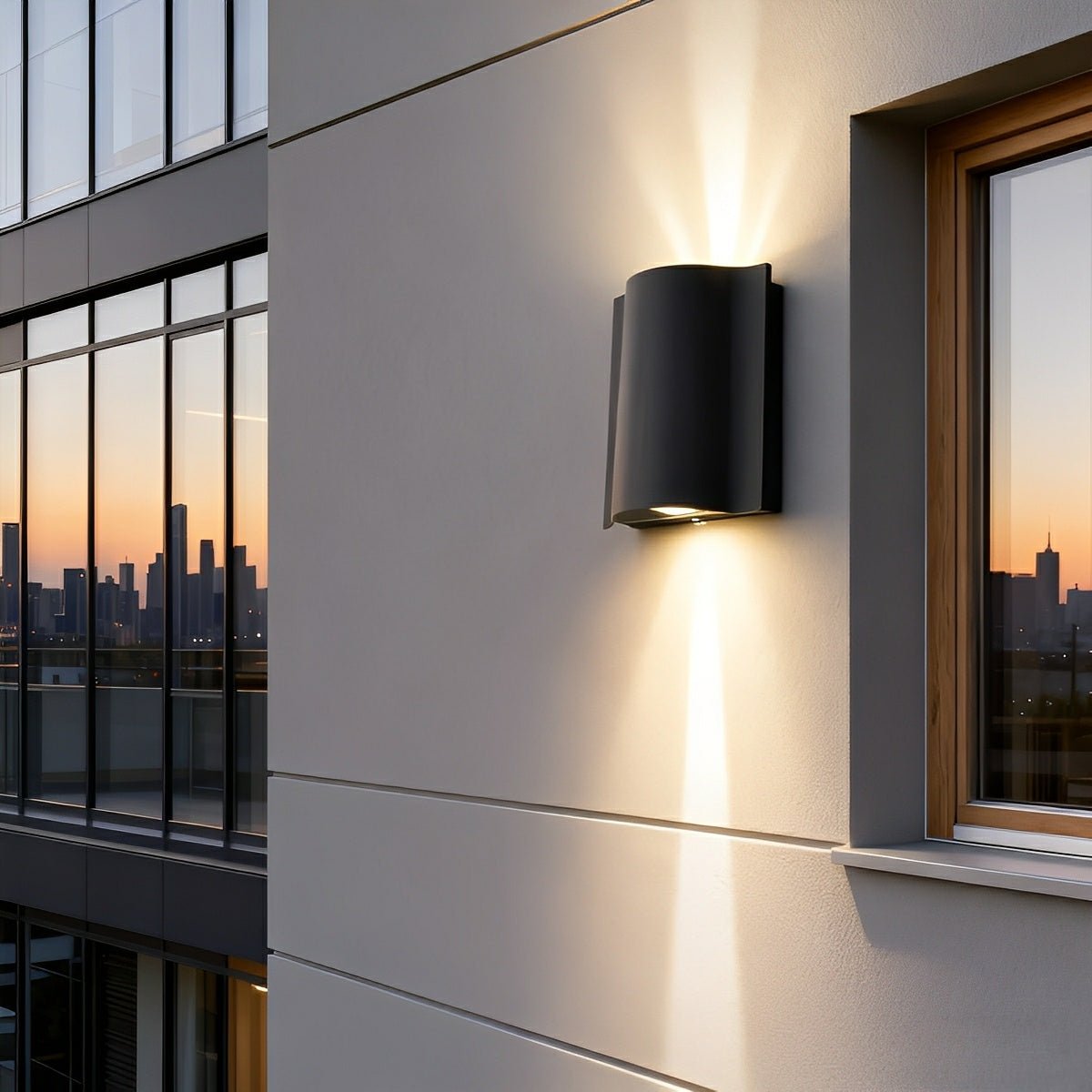 Ondaria Wave Aluminium-Wandleuchte mit Up- und Downlight