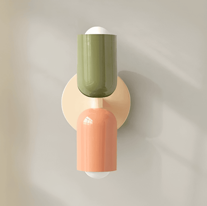 Miravel Bauhaus-Wandleuchte aus Eisen in Kapseldesign