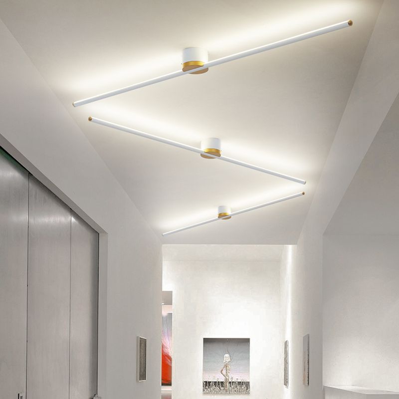 Filara minimalistische lineare Deckenleuchte aus Metall