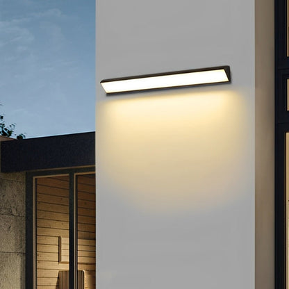 Tanvelle minimalistische lineare Außenwandleuchte aus Aluminium