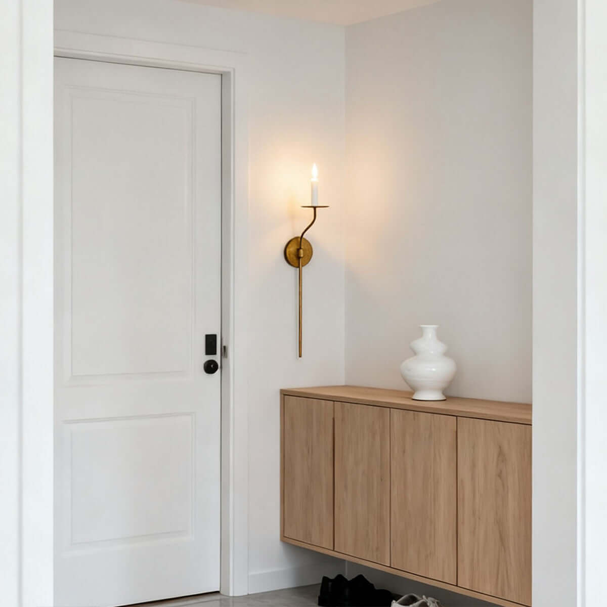 Messing-Wandleuchte in Kerzenhalter-Optik