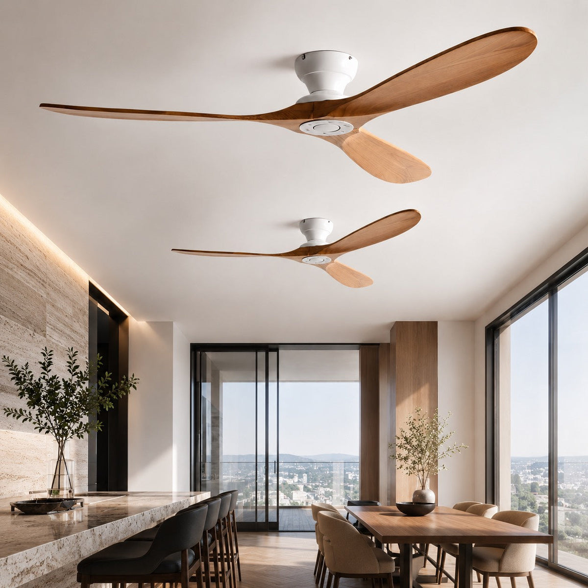 Deckenventilator mit drei Holzflügeln