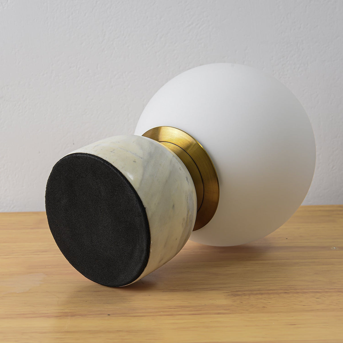 Ulvane Minimalistische Marmor-Tischlampe