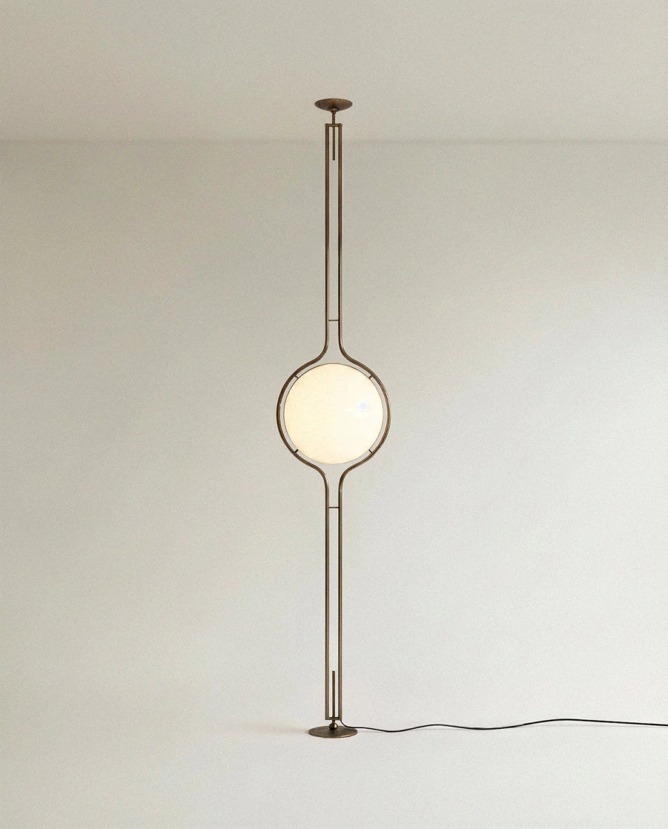 Pelvaro Mid-Century-Metalllampe vom Boden bis zur Decke