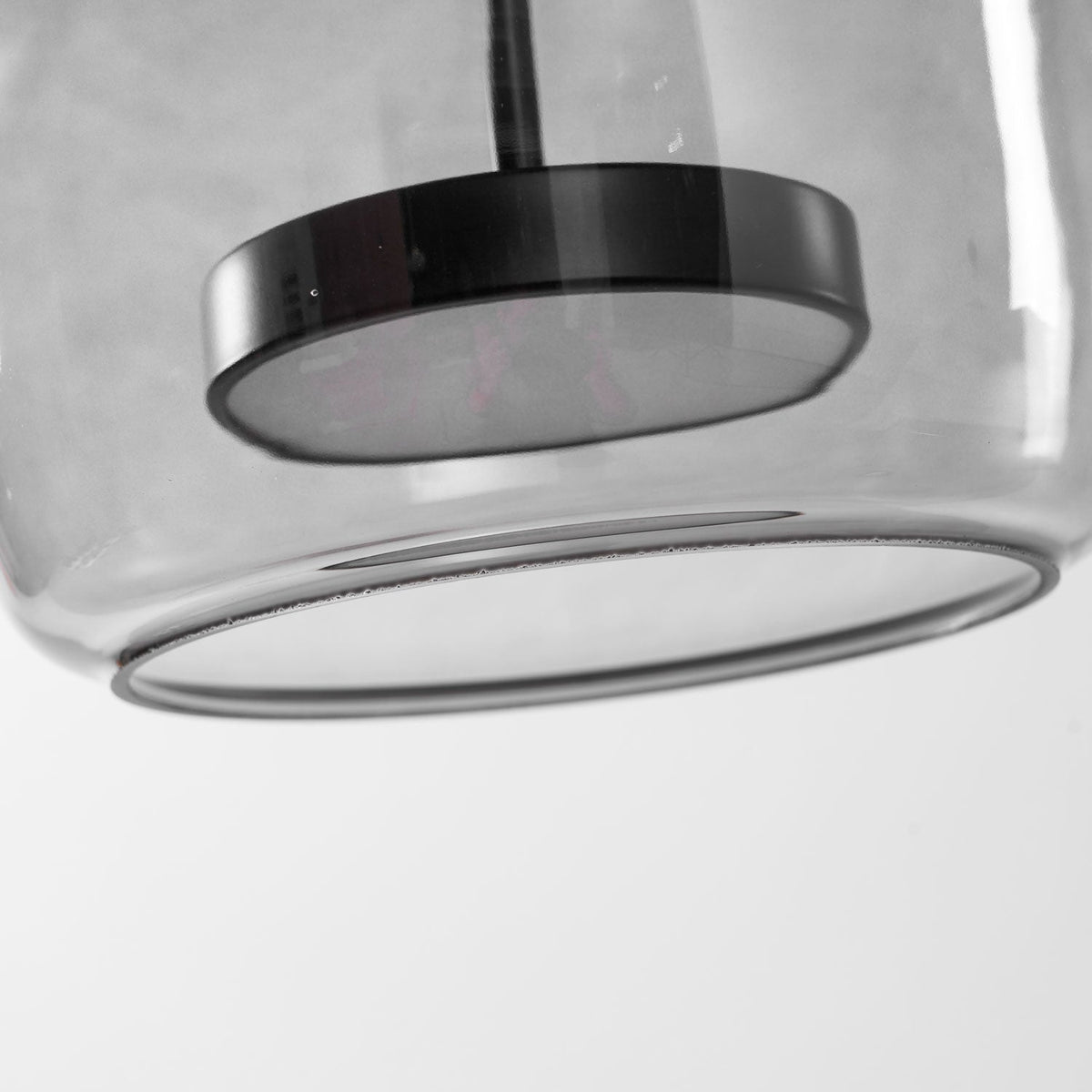 Glavira moderne Pendelleuchte aus mundgeblasenem Glas