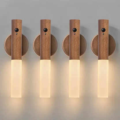 Minimalistische Wandleuchte aus Holz von Oakmira mit Bewegungsmelder