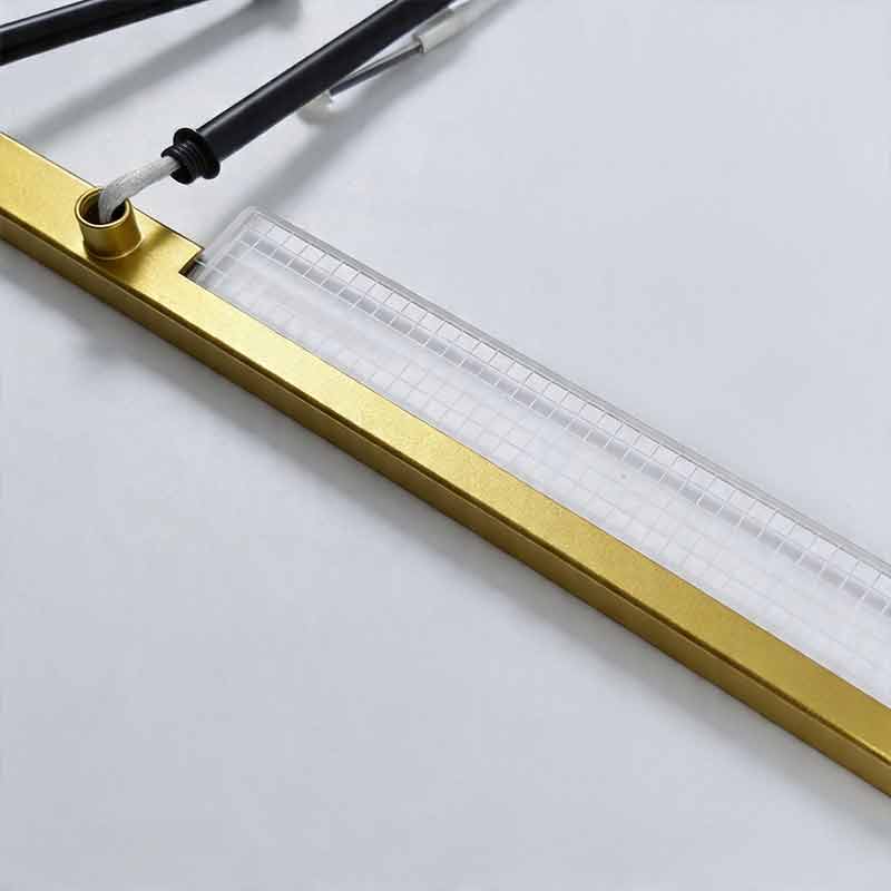 Goldene lineare Deckenleuchte