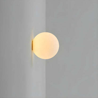 Orbelle minimalistische Wandleuchte aus Milchglas