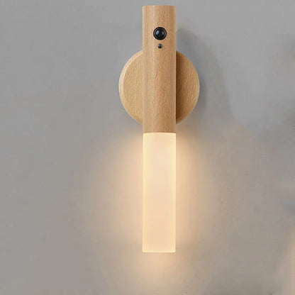 Minimalistische Wandleuchte aus Holz von Oakmira mit Bewegungsmelder
