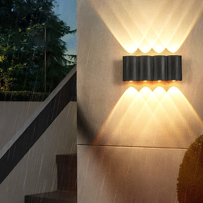 Wave LED-Außenwandleuchte