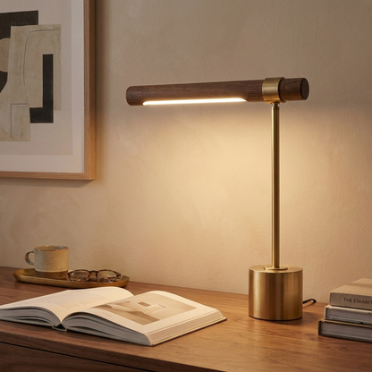 Pravena Mid-Century-Messing-Tischlampe