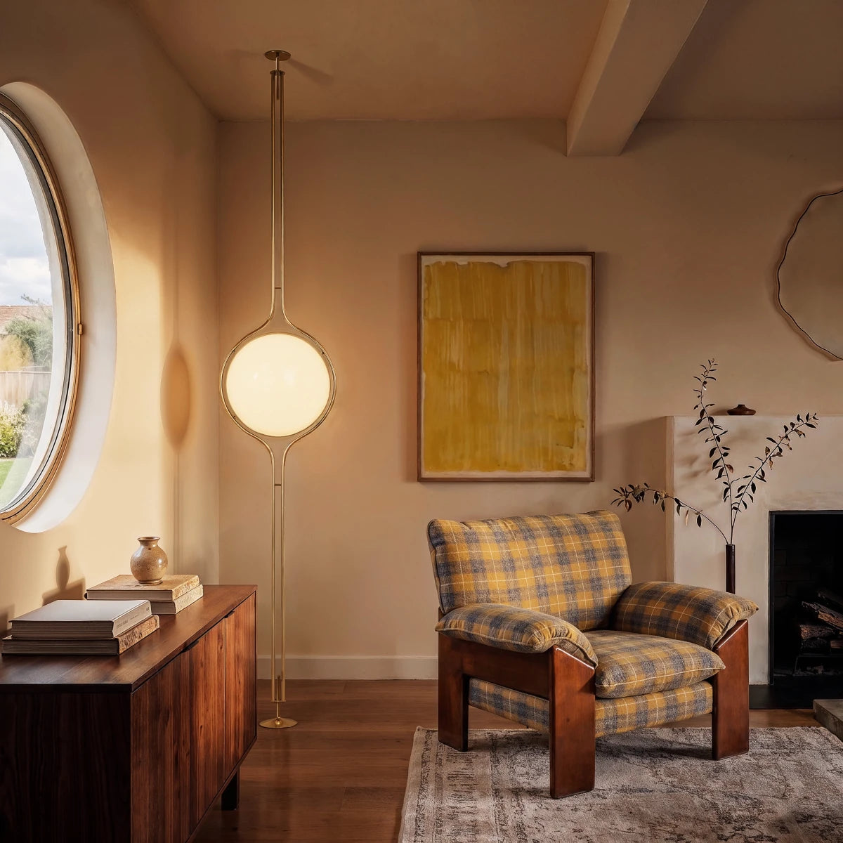 Pelvaro Mid-Century-Metalllampe vom Boden bis zur Decke