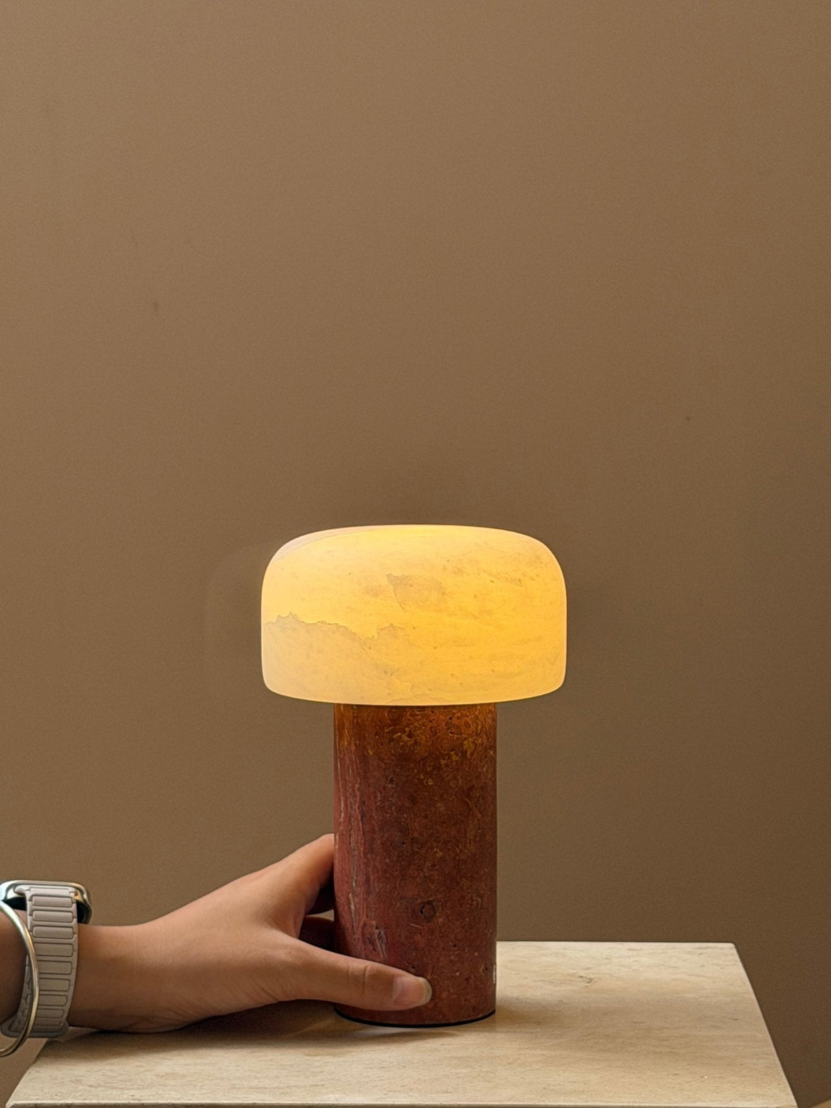 Brenvale Wabi-Sabi-Travertin-Tischlampe