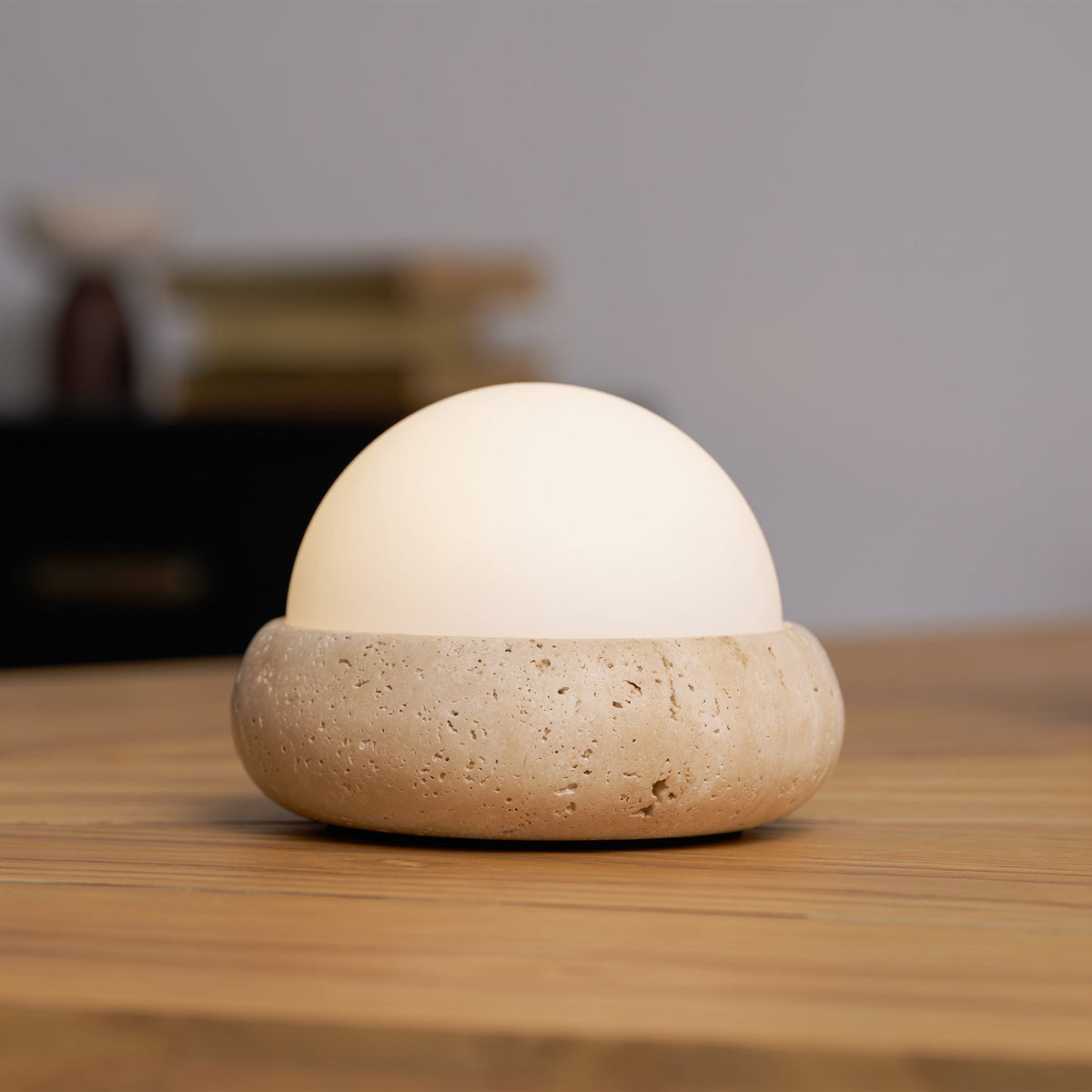 Orlando Wabi-Sabi-Travertin-Tischlampe