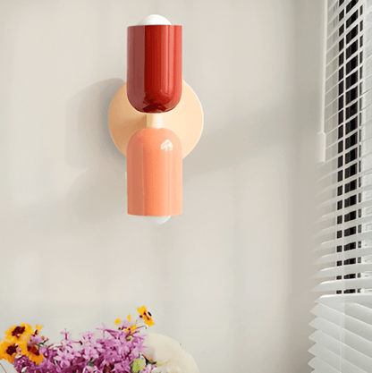 Miravel Bauhaus-Wandleuchte aus Eisen in Kapseldesign