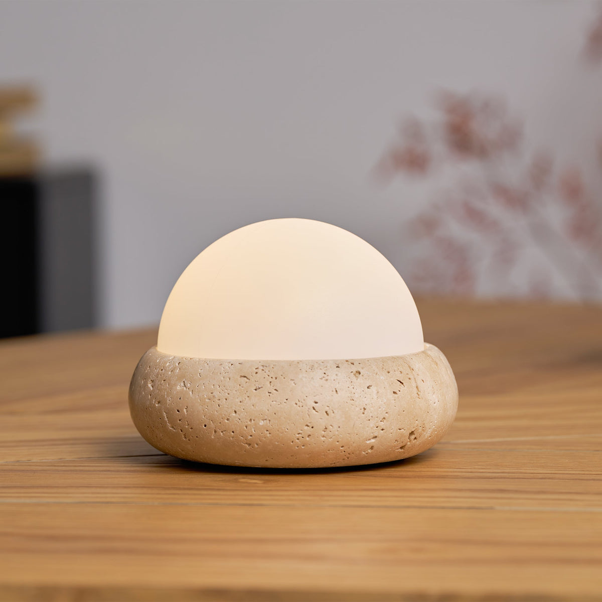Orlando Wabi-Sabi-Travertin-Tischlampe
