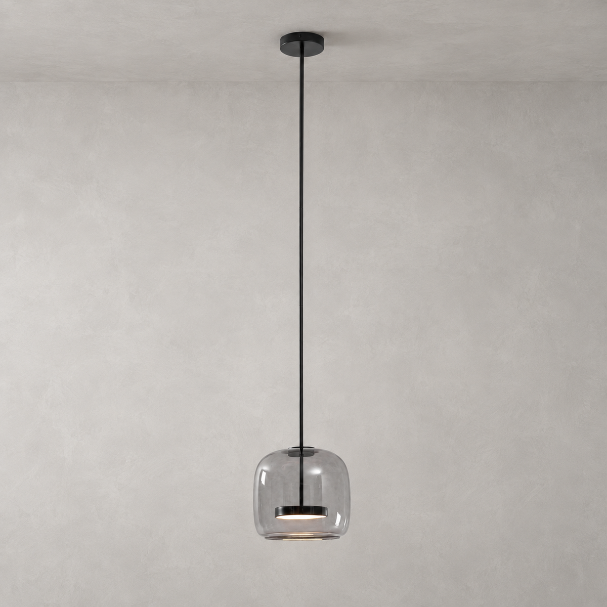 Glavira moderne Pendelleuchte aus mundgeblasenem Glas