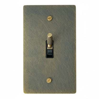 Ivarelle Vintage-Einfachkippschalter aus massivem Messing