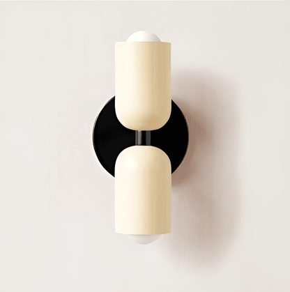 Miravel Bauhaus-Wandleuchte aus Eisen in Kapseldesign