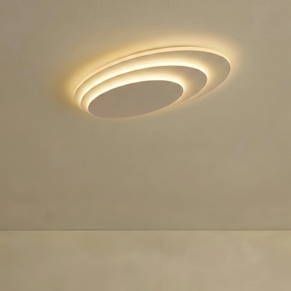 Flache Deckenleuchte aus mehrschichtigem Metall