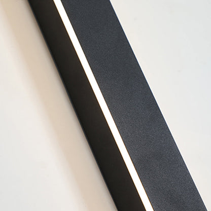 Veldrin minimalistisches, schlankes schwarzes Außen-Wandlicht aus Metall