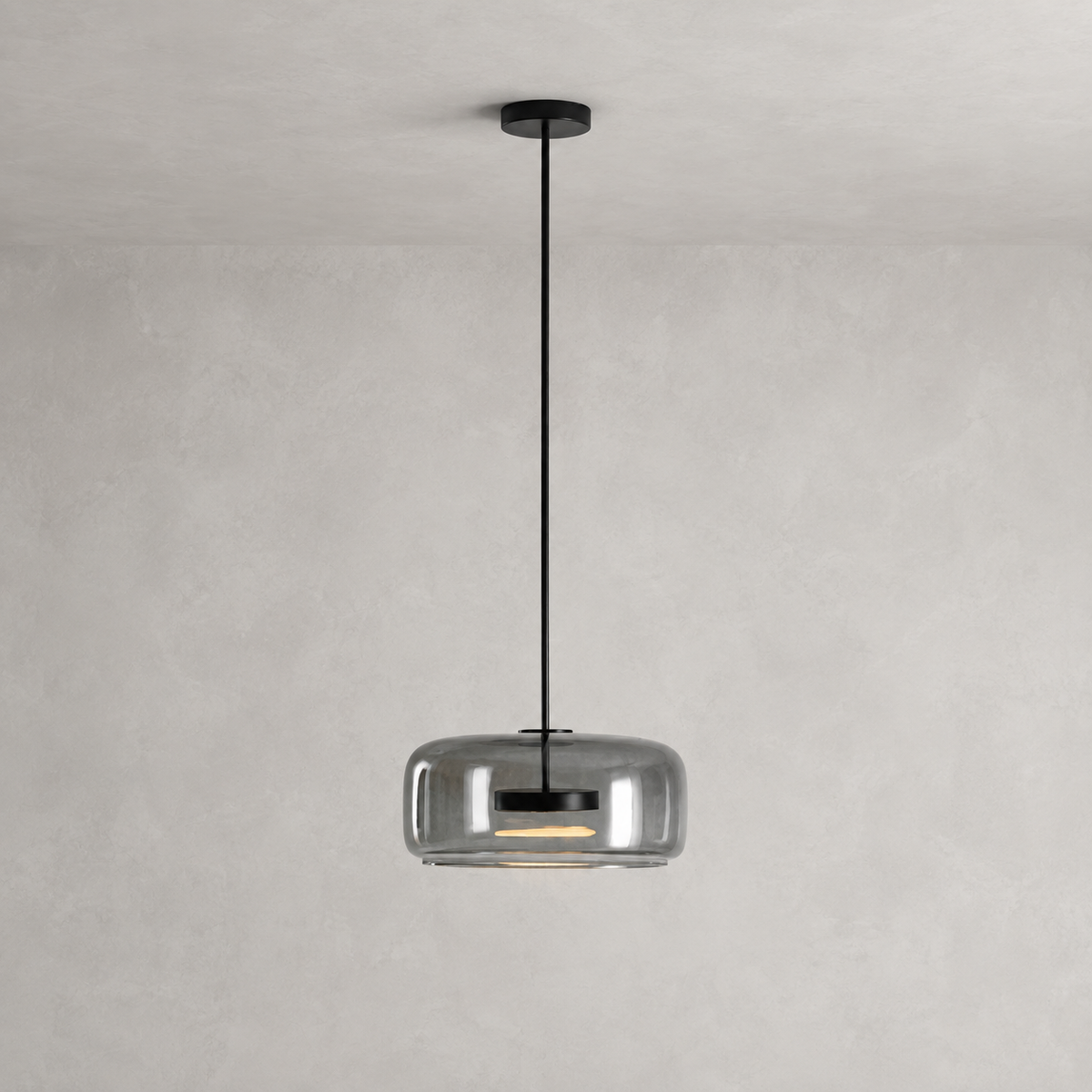 Glavira moderne Pendelleuchte aus mundgeblasenem Glas