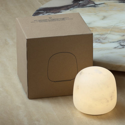 Minimalistische Alabaster-Tischleuchte Alvane