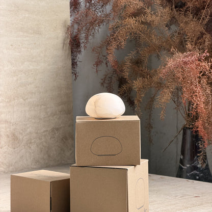 Minimalistische Alabaster-Tischleuchte Alvane