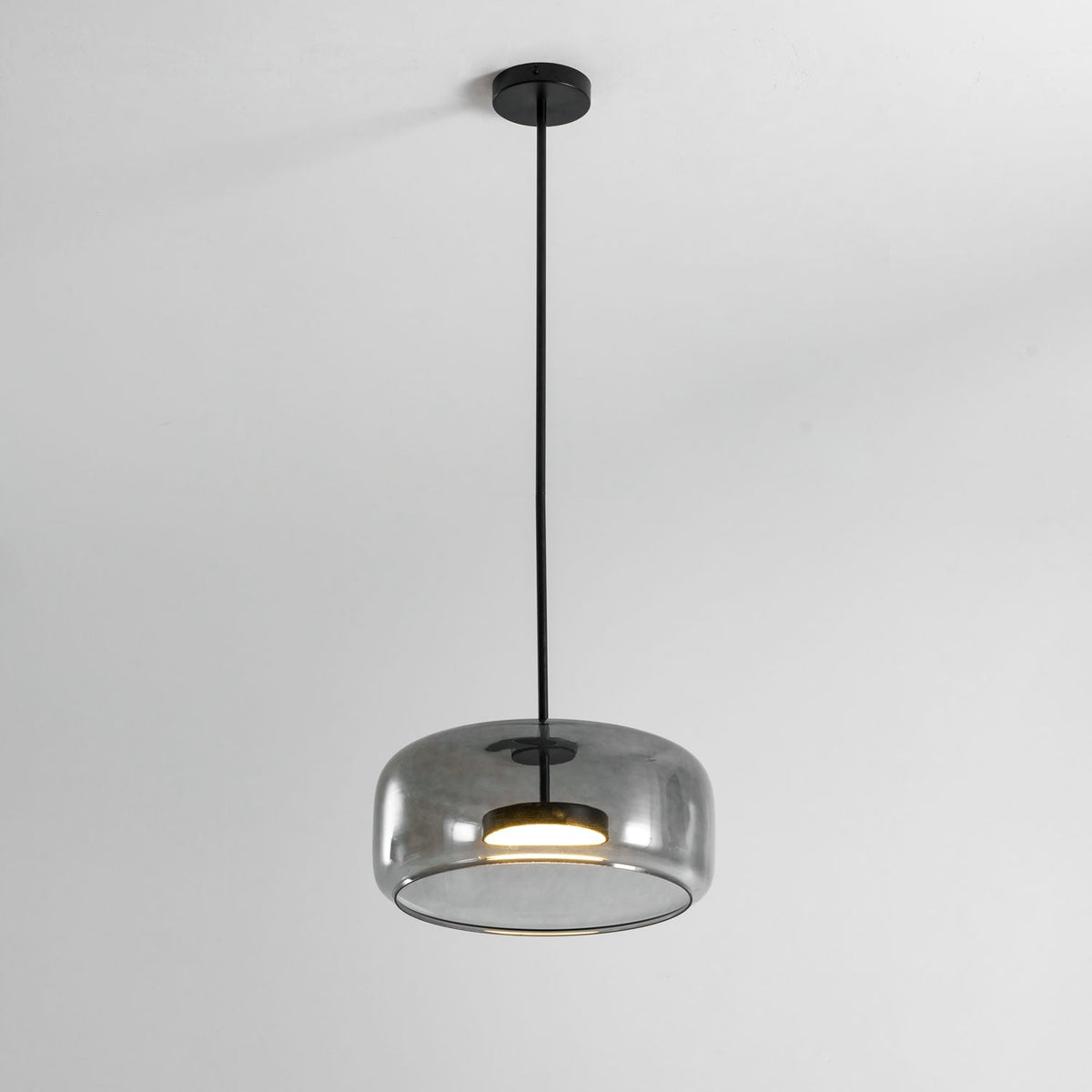 Glavira moderne Pendelleuchte aus mundgeblasenem Glas