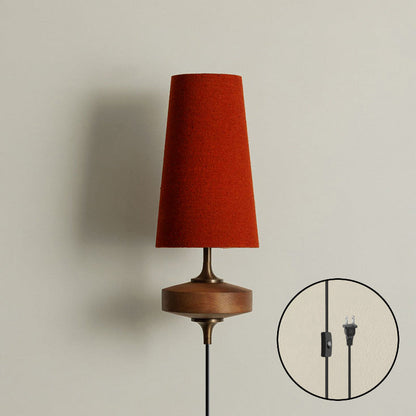 Wandlampe zum Einstecken aus Walnussholz und Messing