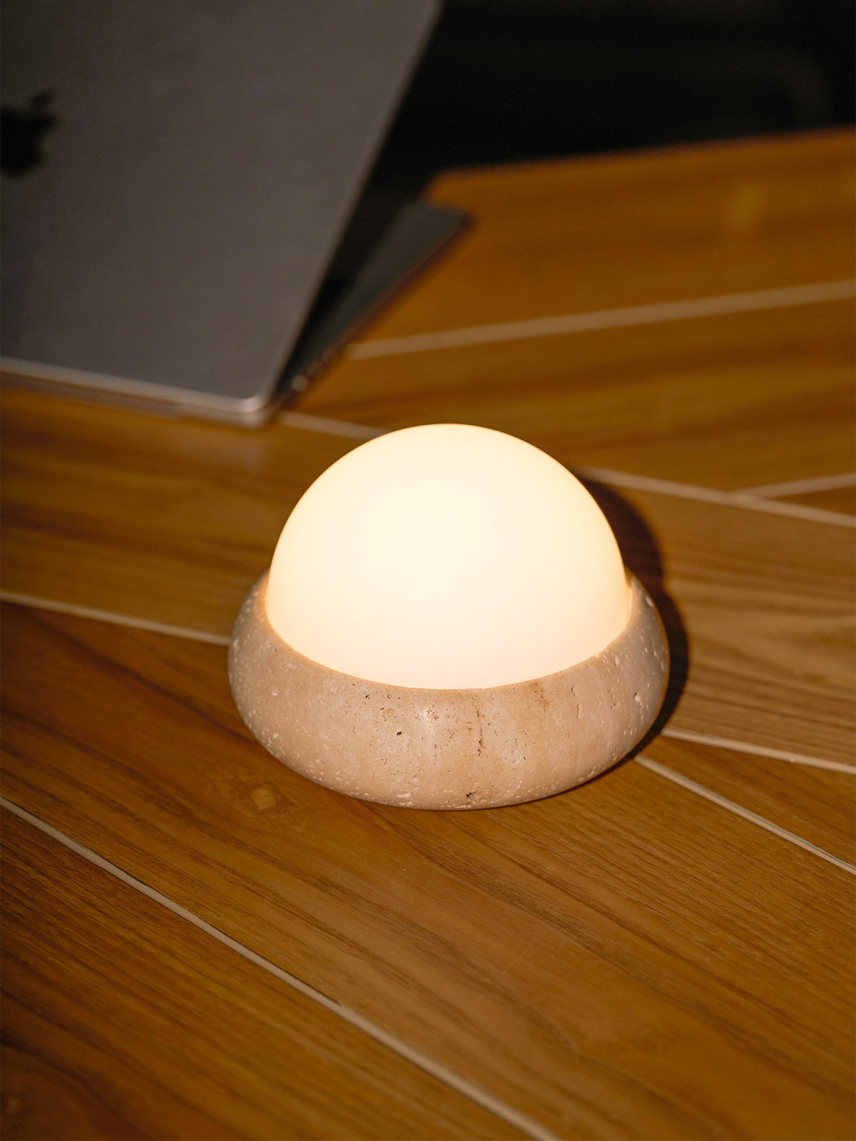 Orlando Wabi-Sabi-Travertin-Tischlampe