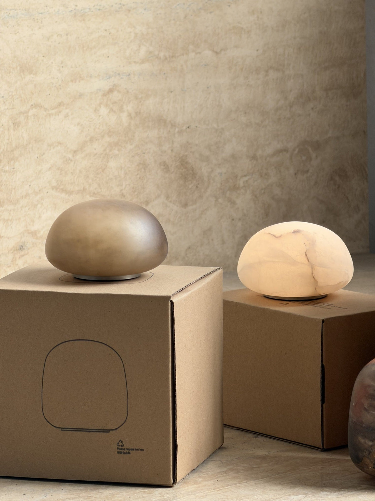 Minimalistische Alabaster-Tischleuchte Alvane