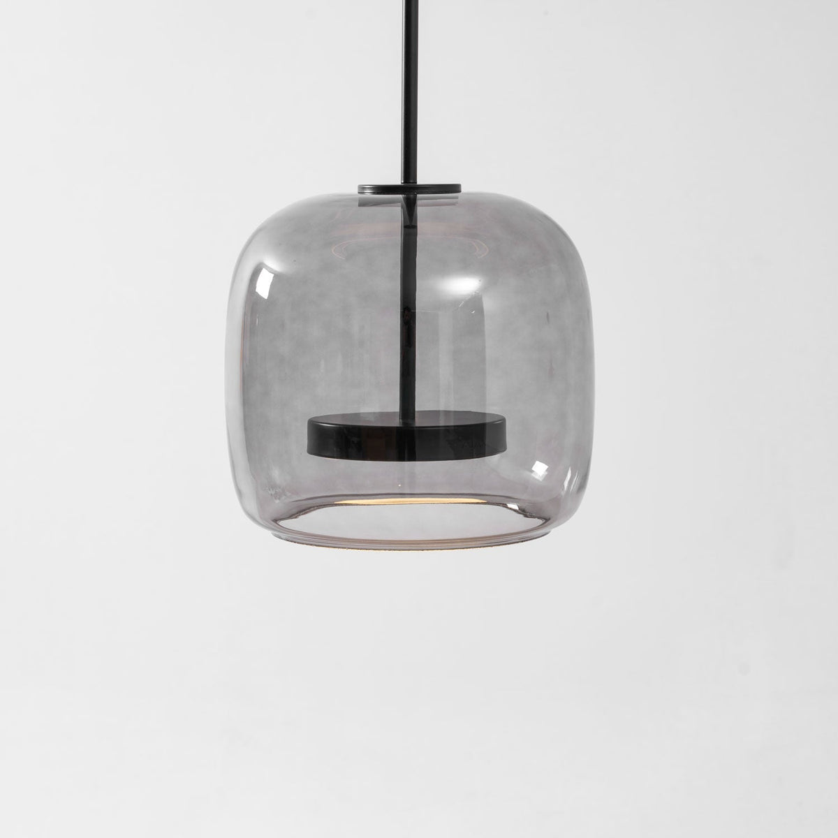 Glavira moderne Pendelleuchte aus mundgeblasenem Glas