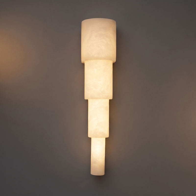 Skulpturale Alabaster-Wandleuchte