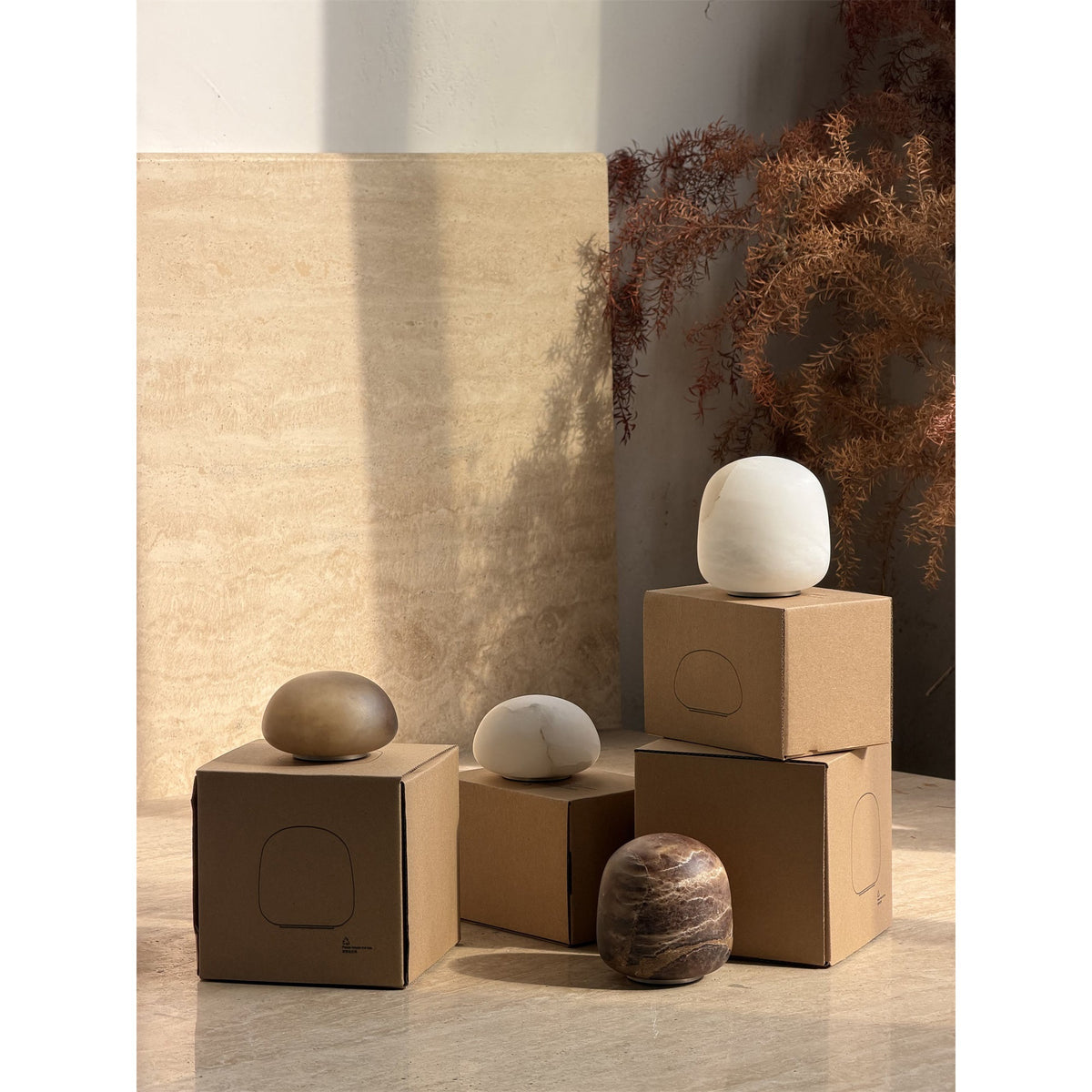 Minimalistische Alabaster-Tischleuchte Alvane