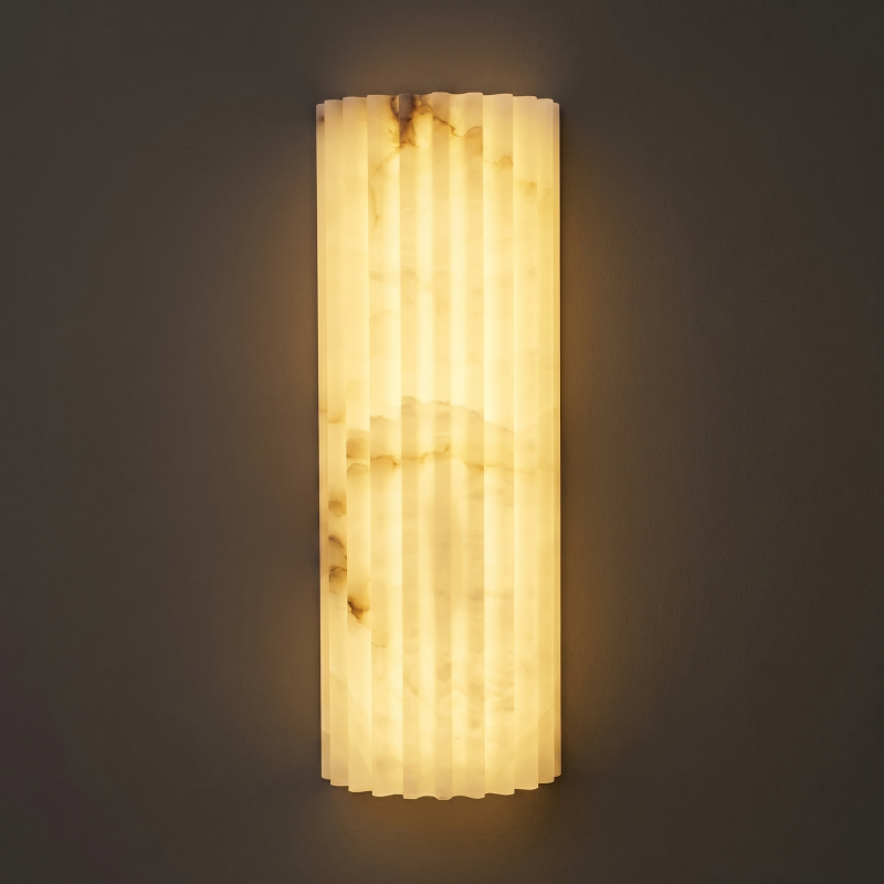 Skulpturale Alabaster-Wandleuchte