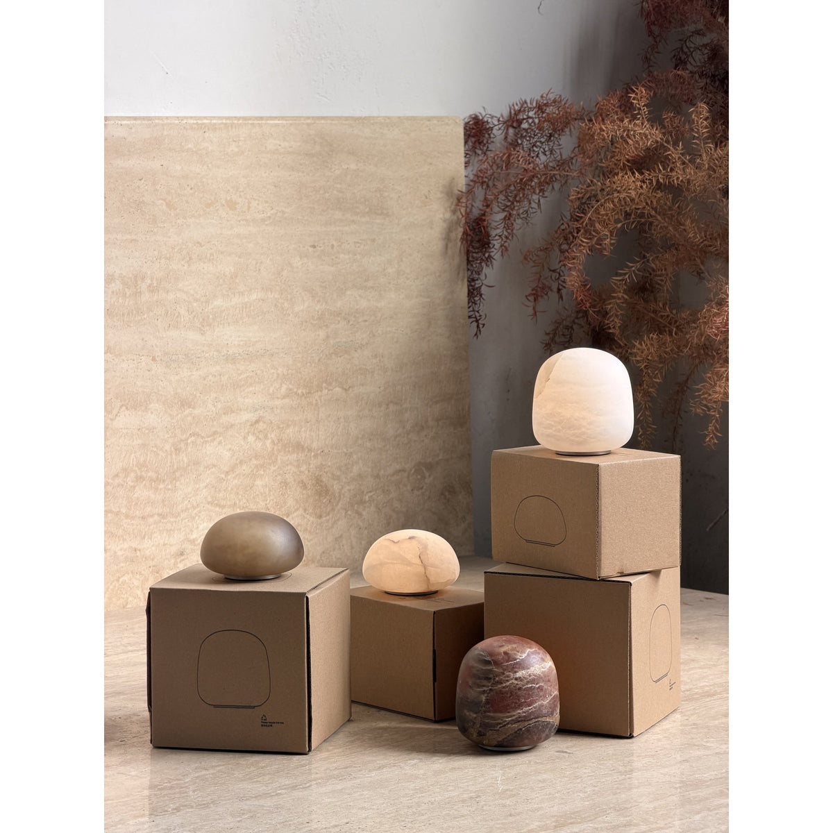 Minimalistische Alabaster-Tischleuchte Alvane