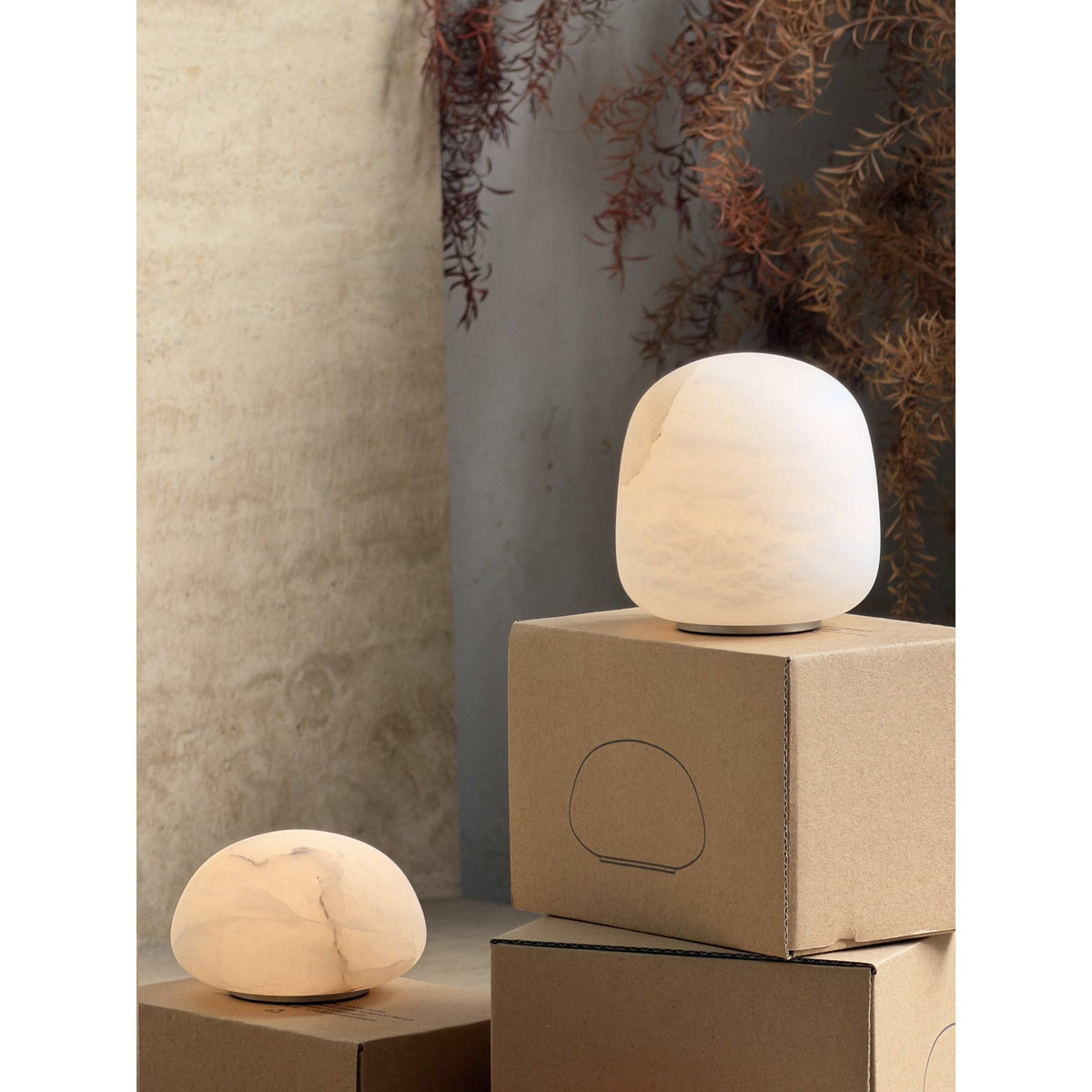 Minimalistische Alabaster-Tischleuchte Alvane