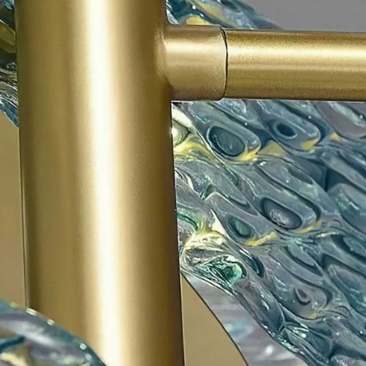 Glas-Kronleuchter mit Pfauenfedern