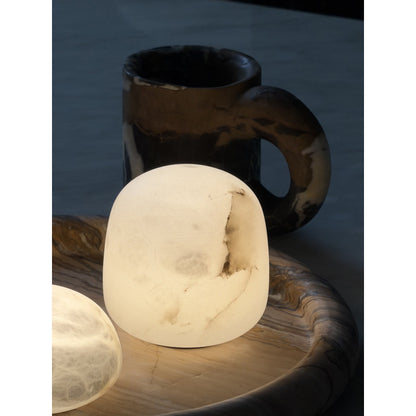 Minimalistische Alabaster-Tischleuchte Alvane