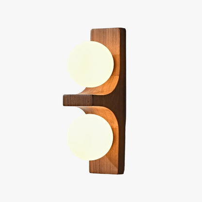 Wandlampe aus Holz mit zwei Kugeln