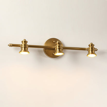 Wandleuchte mit linearem Messingstrahler