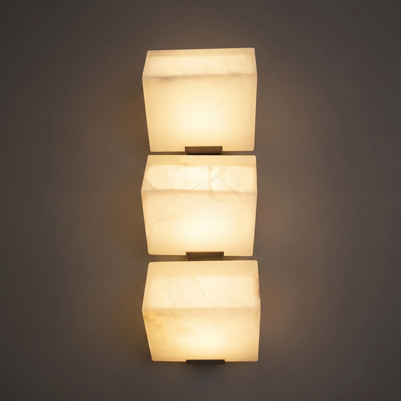 Skulpturale Alabaster-Wandleuchte