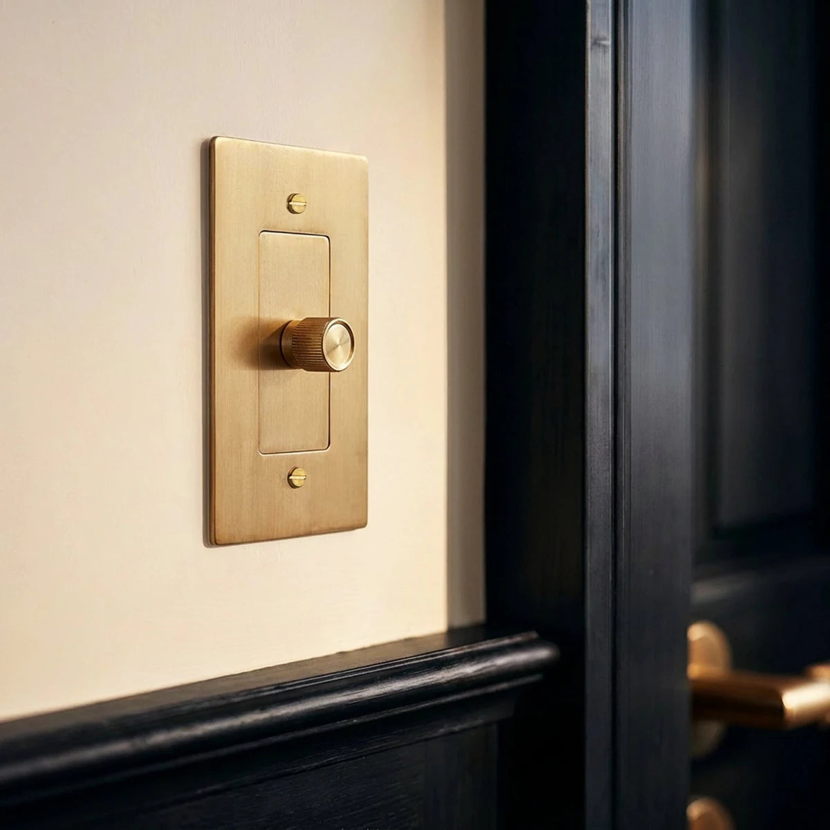 Norvessa Vintage-Drehdimmer aus Messing