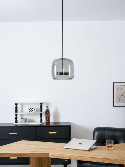 Handgeblasene Pendelleuchte mit Glasglocke