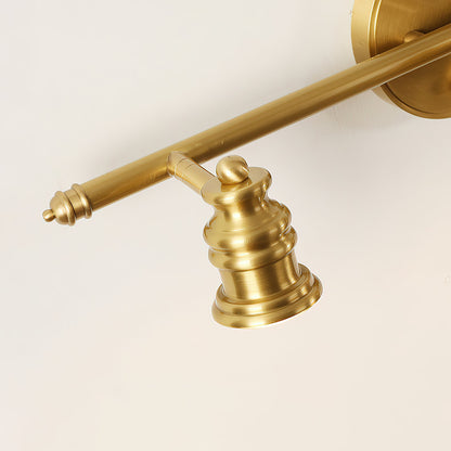 Wandleuchte mit linearem Messingstrahler