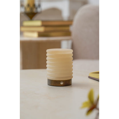 Minimalistische Alabaster-Tischleuchte Alvane